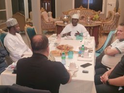 DINER OFFERT PAR LE PRESIDENT BAYE CISS LA RYAD, SA RESIDENCE PRIVEE A SON EXCELLENCE L'AMBASSADEUR D'ALGERIE